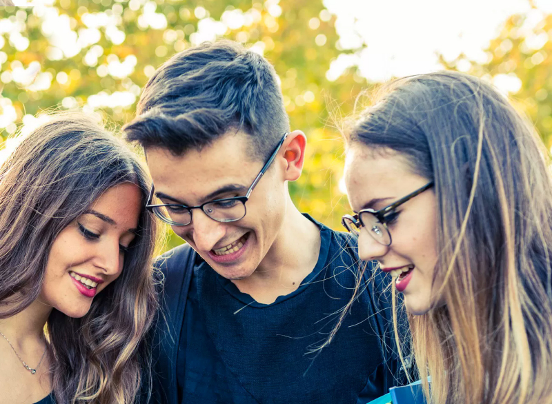 Accompagner les lycéen, étudiant ou ancien étudiant